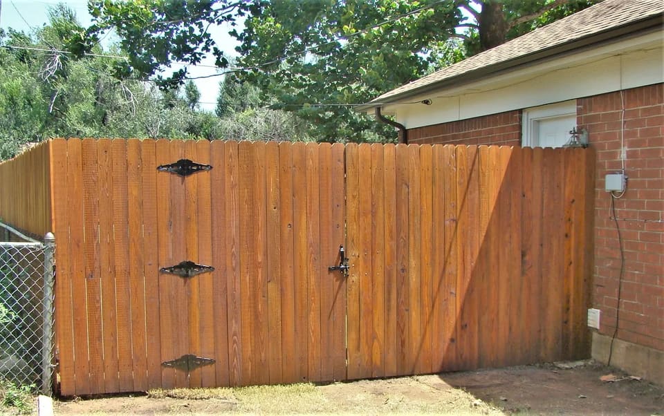 How Long Does Outdoor Stain Last in OKC?