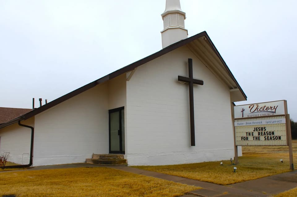 exterior of Victory Baptist Church in Yukon, OK that has just been painted Yukon Church Paint